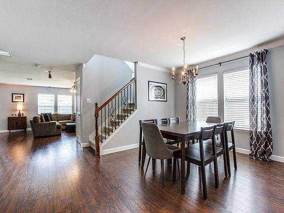 5th image of 302 Highland Fairway Ln