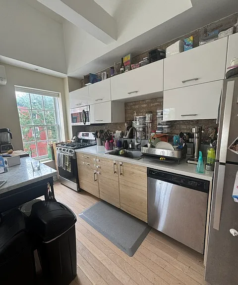212 Court St #2 — Photo 10