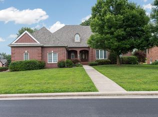 8301 Shinnecock Dr, Nixa, MO 65714