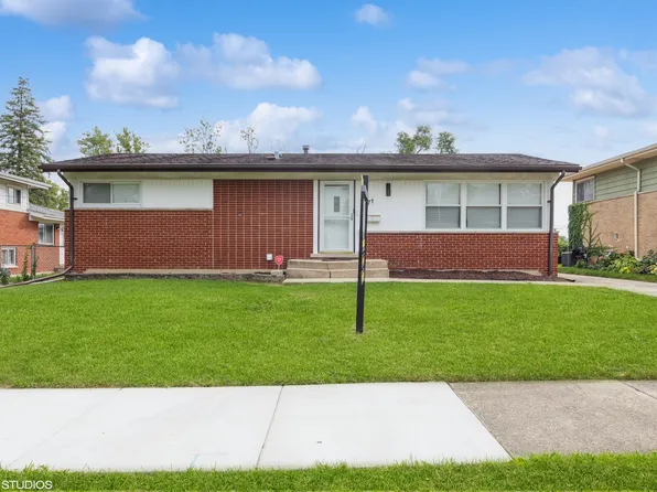 171 N Mayfair Pl, Chicago Heights, IL 60411