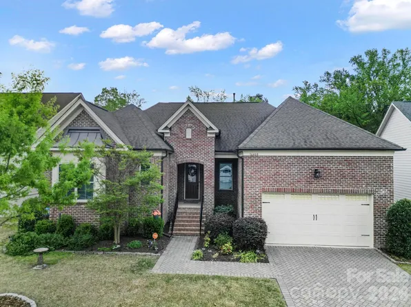 16408 Cozy Cove Rd, Charlotte, NC 28278