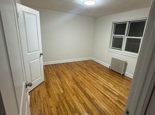 221-04 69th Ave #A, Oakland Gardens, NY 11364