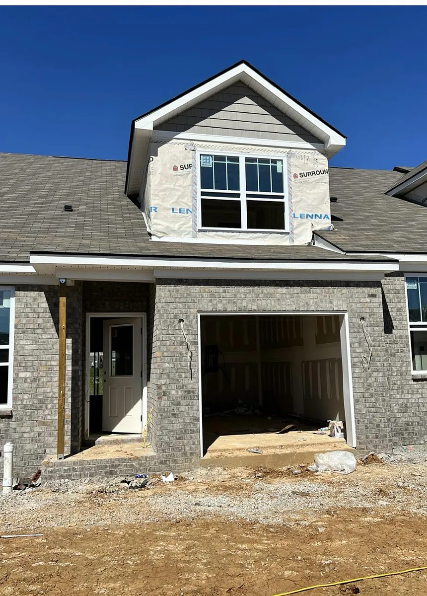Building Photo - 574 Trinity Way