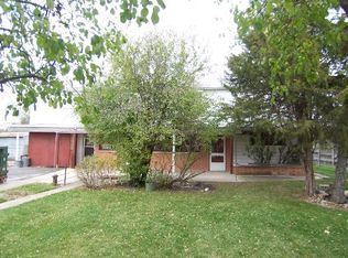 876 Edward St, Wheeling, IL 60090