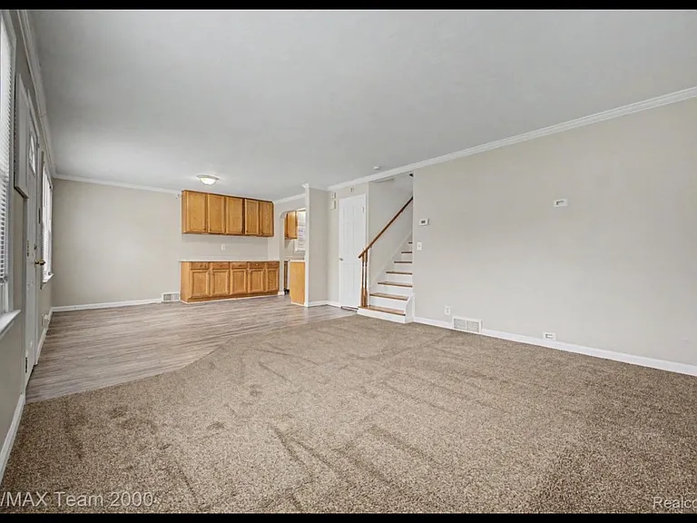 5635 Westpoint St — Photo 16