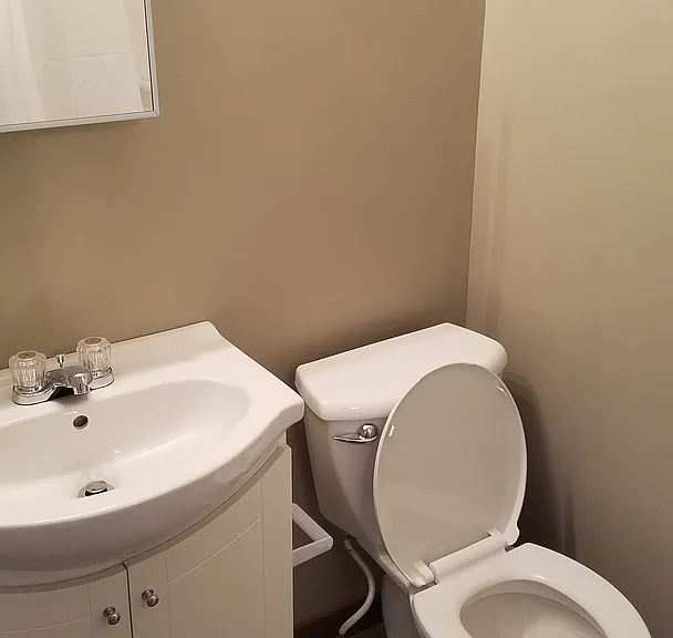 202 Cofield St N — Photo 6