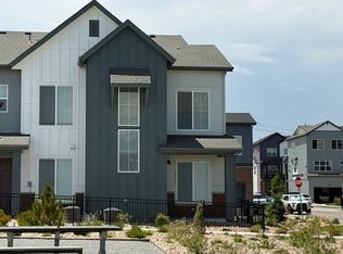 6972 Huddersfield Ln, Castle Pines, CO 80108