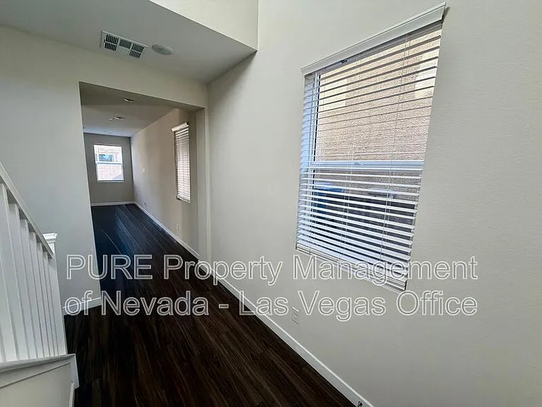 10661 Valletta Ave — Photo 5