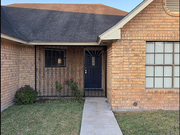 2nd image of 1545 Capistrano Dr #12