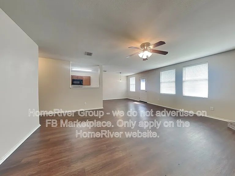 3013 Meadow Bluff Dr — Photo 3