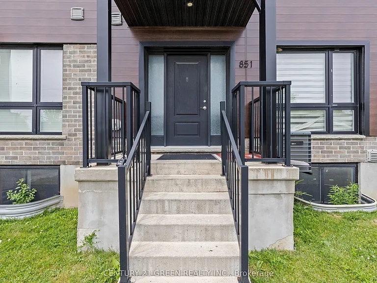 851 Sarnia Rd — Photo 34