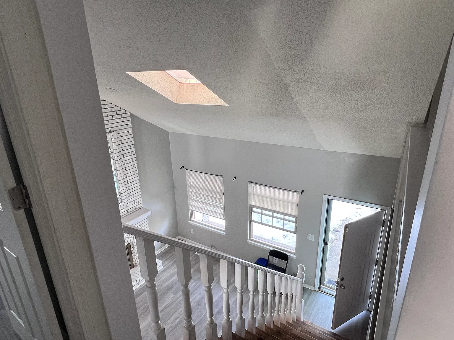 4 bed, 2068 sqft, $1,945 — Photo 3