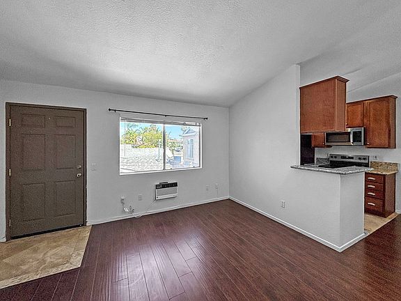3rd image of 4377 Wilson Ave APT 4