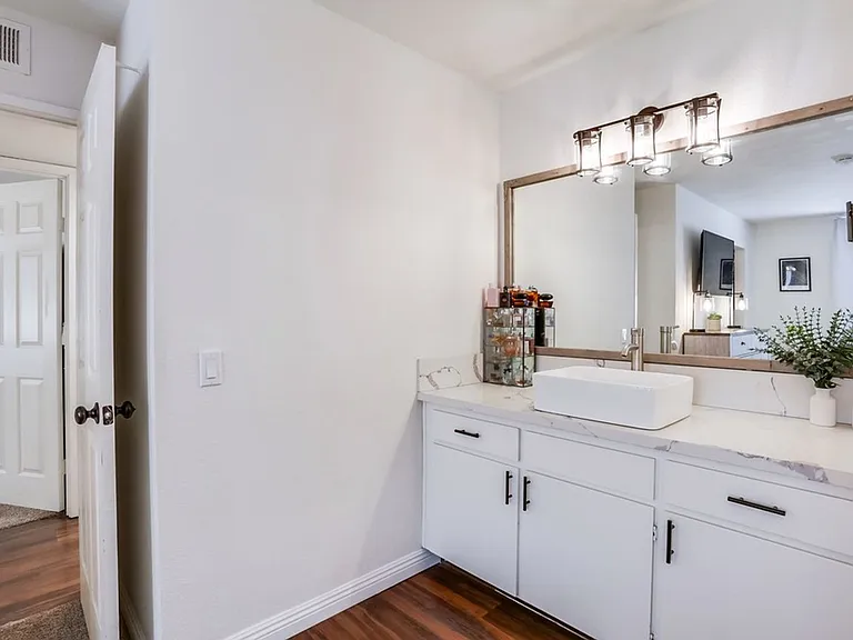 2157 Arnold Way #712 — Photo 30