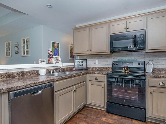 3rd image of 19711 Wenwood Cir
