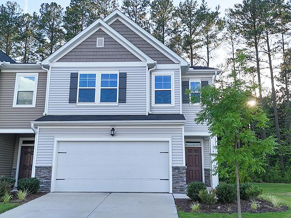 2nd image of 150 Ivy Vine Way