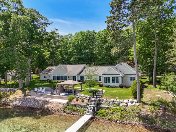 505 Burrows Ave, Roscommon, MI 48653