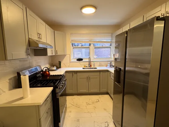 (undisclosed Address), Brooklyn, NY 11234