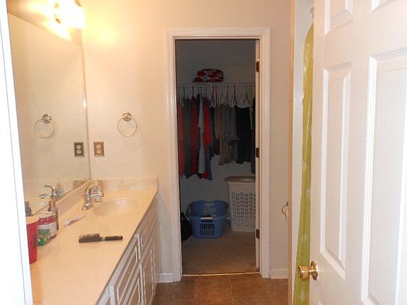 4th image of 1112 Woodberry Trl
