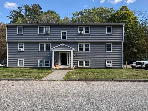 3 Philbrick Ln APT 4, Kittery, ME 03904