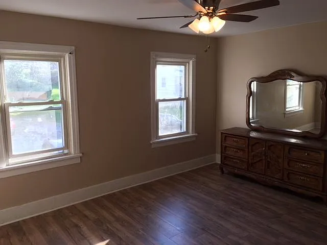 77 Campbell Ave — Photo 4