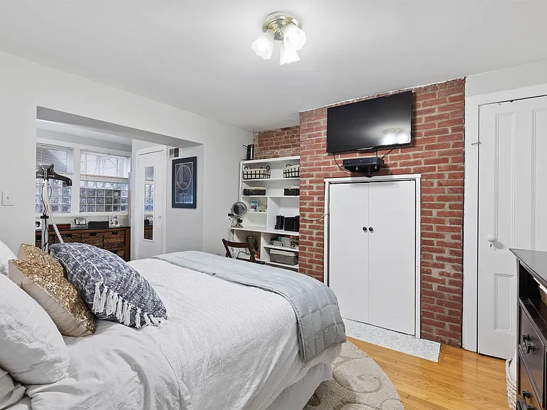 1115 Bloomfield St #GRDN — Photo 6