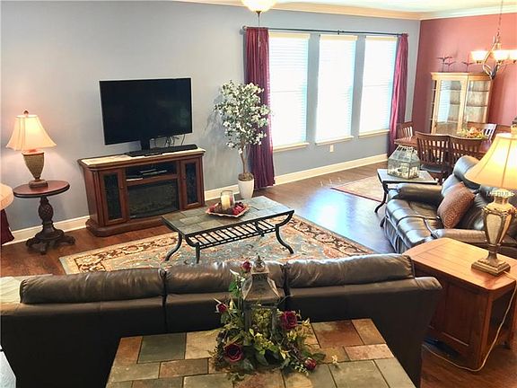 3rd image of 7936 Summerlake Pointe Blvd