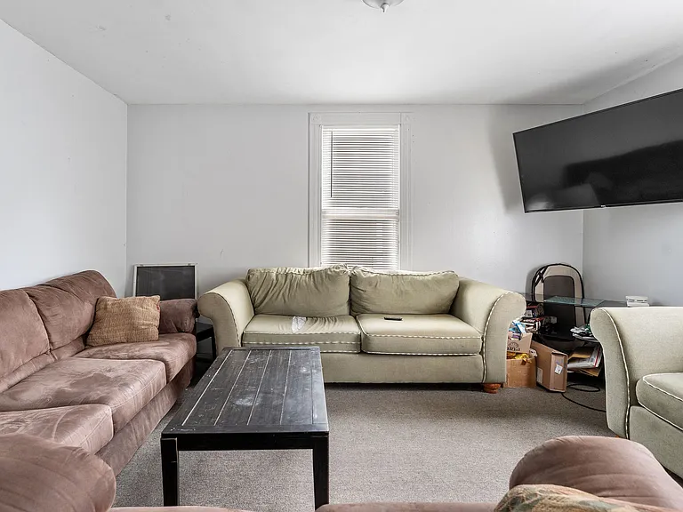 5 Arthur St #1 — Photo 2