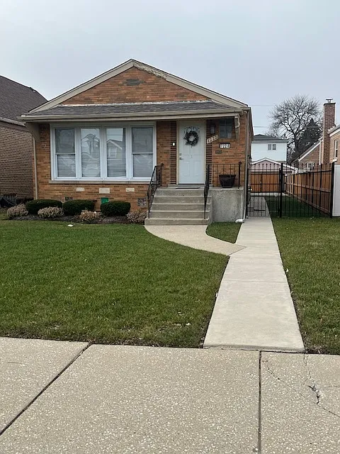 7220 S Kedzie Ave photo 1