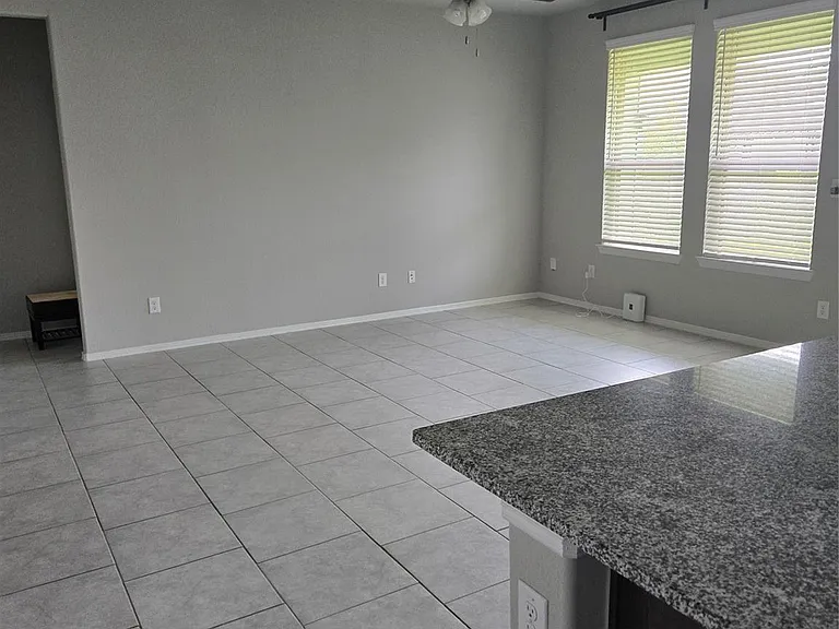 40204 S Hill Pass — Photo 3