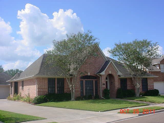 1st image of 313 Charleston Dr