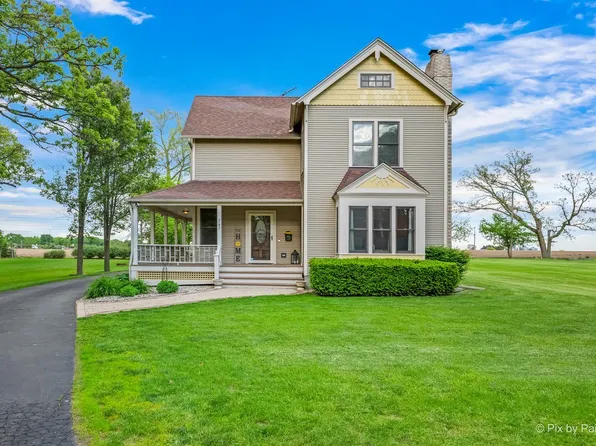 743 Cynthia Dr, Sandwich, IL 60548