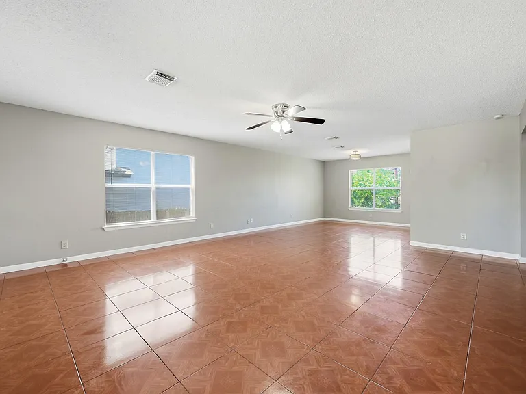 4507 Sherwood Way — Photo 6