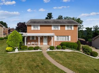 145 Herbst Rd, Coraopolis, PA 15108