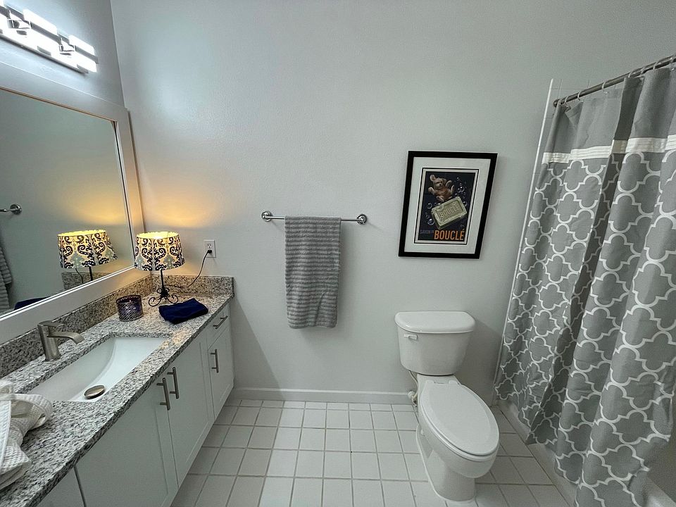 1st image of 483 Las Cortes Ln APT 204
