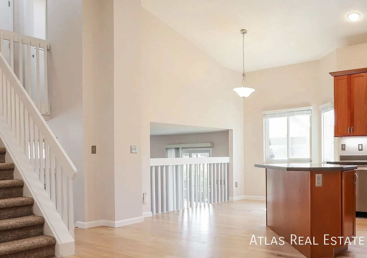 Coming Soon! Beautiful 3bd/3ba Home in Aurora's Highpoint Neighborhood — Photo 4