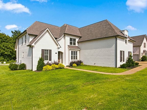 2nd image of 106 Arkstone Ln