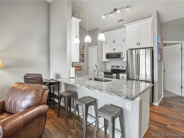 62 Knox Rd #V502, Rocky Mount, MO 65072