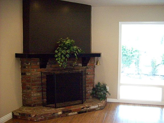 Living room with gas fireplace
