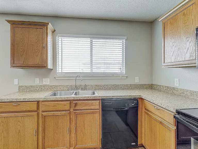 9209 Saint Martin Rd — Photo 10