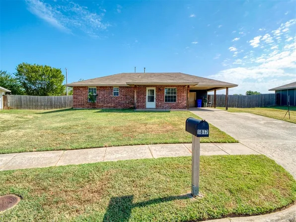 1817 Candlewood Dr, Norman, OK 73071