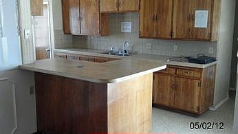3rd image of 333 W Fern St