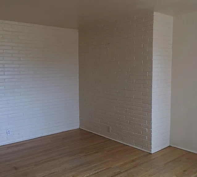 Charming Nob Hill 1 Bedroom with Private Garage — Photo 25