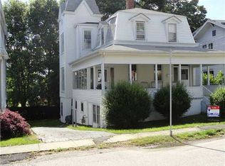 54 Park St, New London, CT 06320