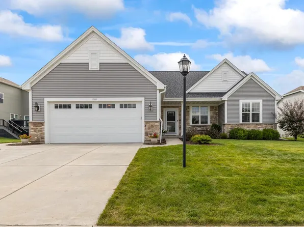 1088 Evergreen TRAIL, Oconomowoc, WI 53066