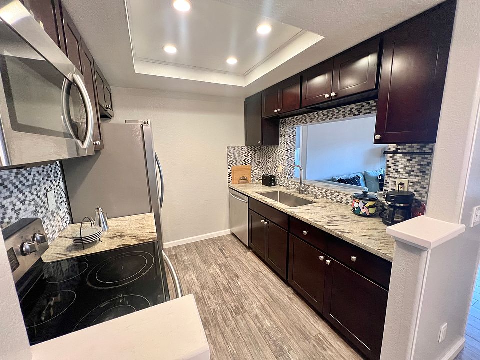 1st image of 923 Lake Tahoe Ct