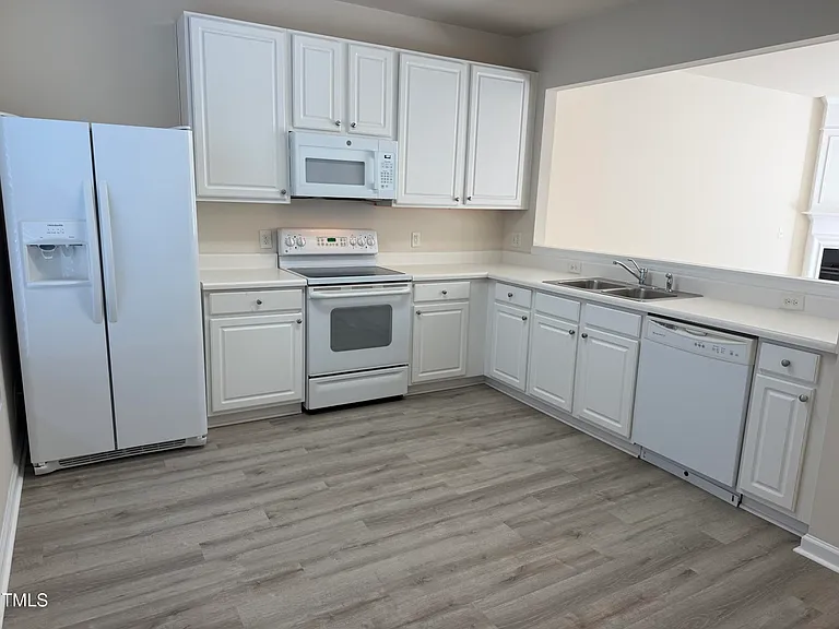 8125 Rhiannon Rd — Photo 12
