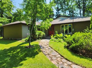 2148 Champlain Rd, Tiny, ON L9M 0B1
