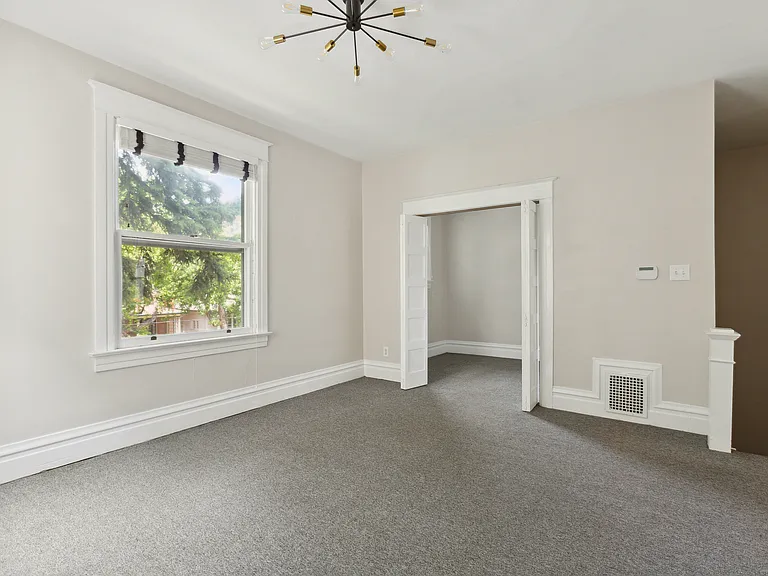 1134 N Lafayette St #B — Photo 8