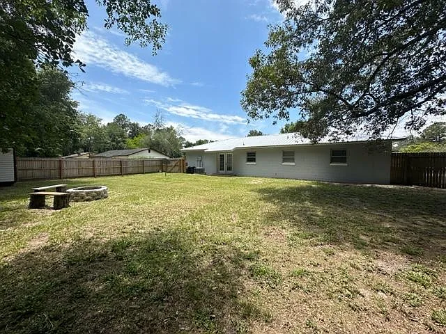 173 SW Orchid Ter — Photo 21